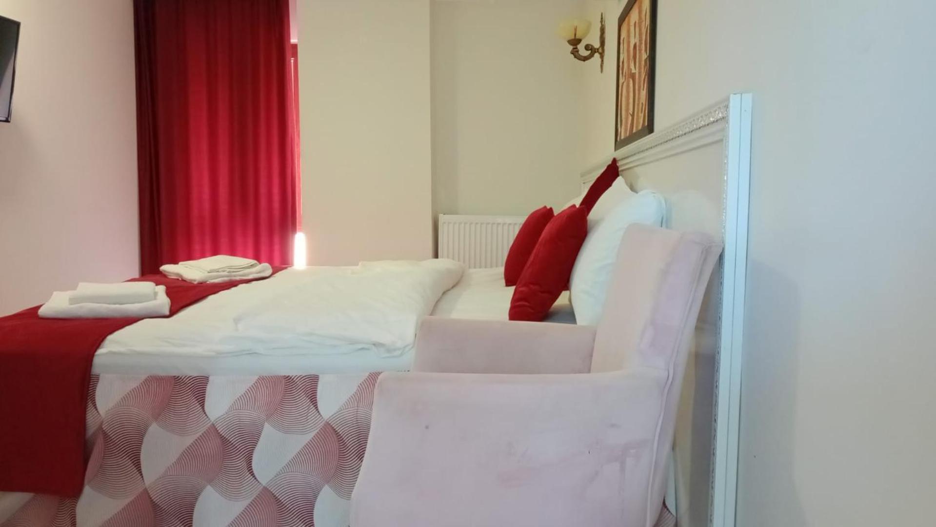 Hotel Carsi Hotel&cafe 3*